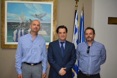 Συνάντηση του Υπουργού Υγείας, κ. Άδωνι Γεωργιάδη, με τον Πανελλήνιο Σύλλογο Ιπποθεραπευτών και Εκπαιδευτών Θεραπευτικής Ιππασίας.